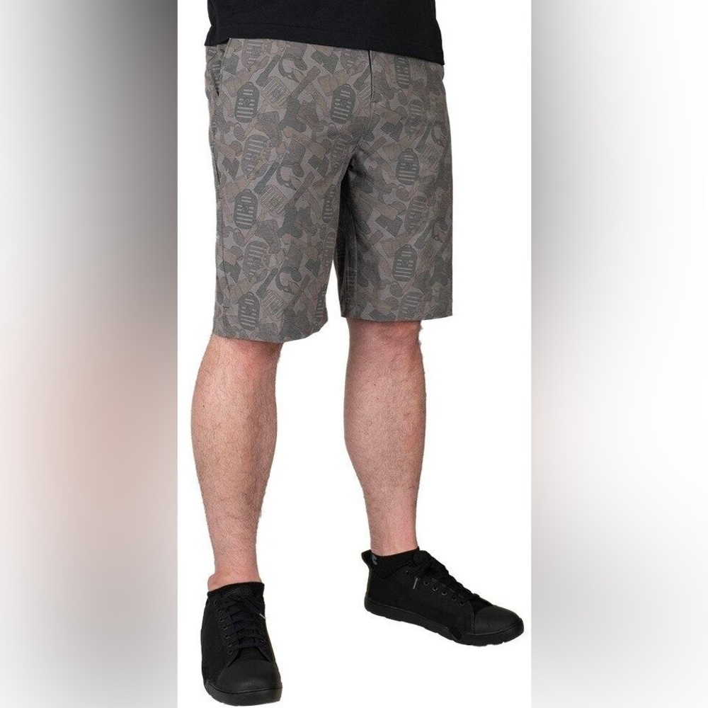 LAPG Men's EDF 7 Pocket 10" Stretch Board Shorts Size 38 Camo Army Pattern